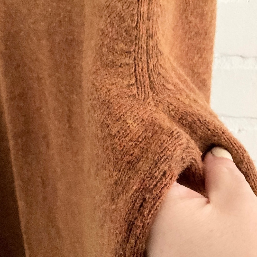 Black Brown 1826 Men’s Knit Sweater Wool Cinnamon Brown V neck Old money XL - Picture 8 of 10